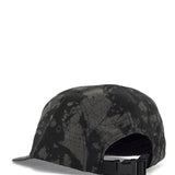 BLACK FLAT BRIM HAT WITH GRAPHIC PRINT AND ADJUSTABLE CLOSURE